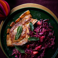 Pork with red cabbage 